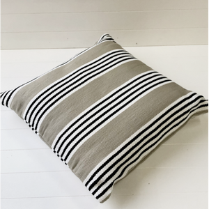 best-outdoor-furniture-Hamptons PP Outdoor Cushions 50x50cm