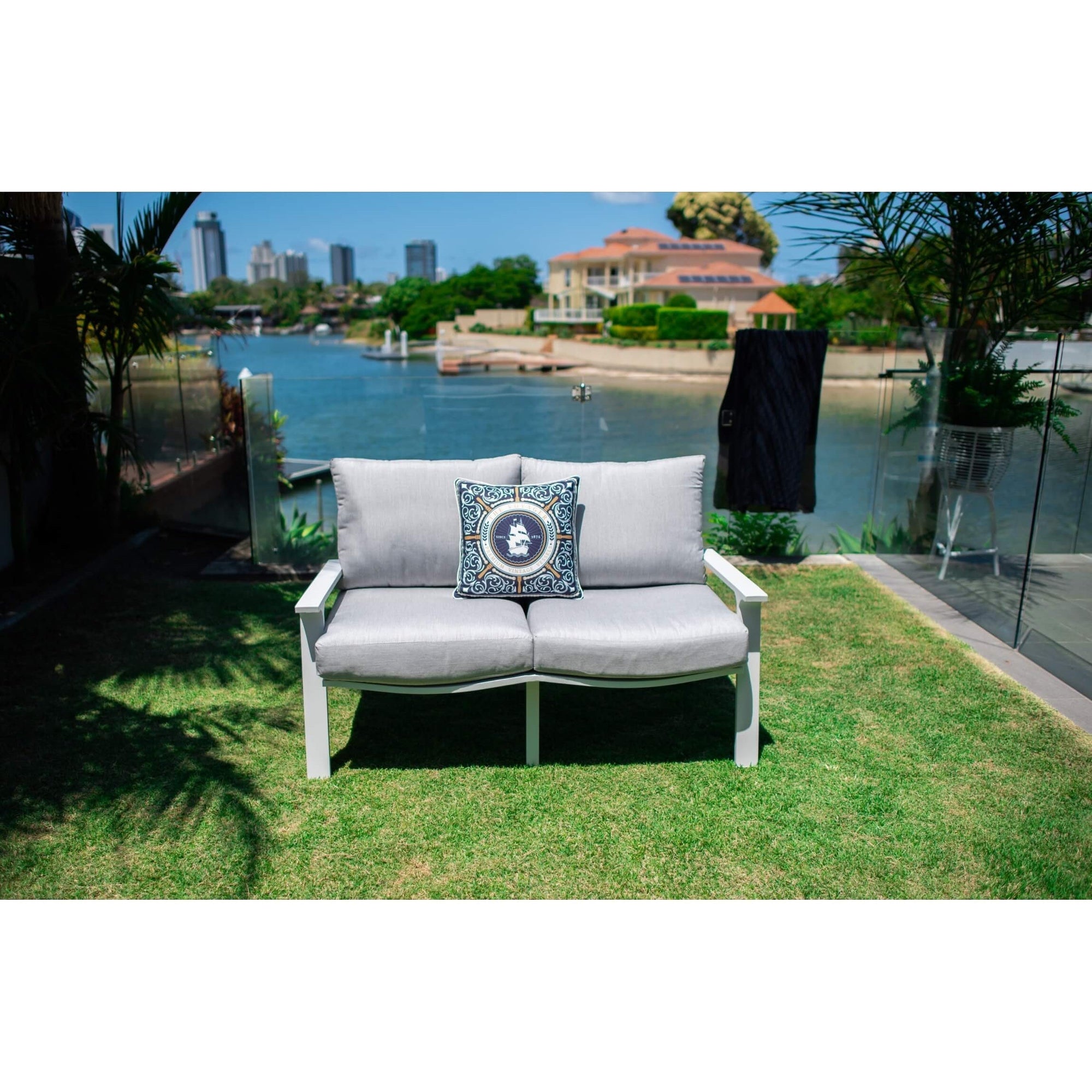 best-outdoor-furniture-Bermuda 2 Seater - Outdoor Lounge