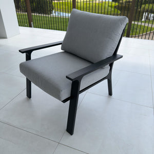 best-outdoor-furniture-Bermuda Single Sofa - Outdoor Lounge