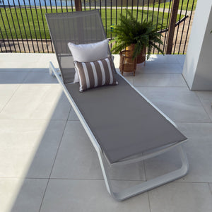 best-outdoor-furniture-Miami - Outdoor Sun Lounge